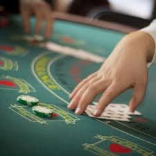 Antarmuka permainan Relax Gaming di platform mabukbet dengan kontrol taruhan yang jelas